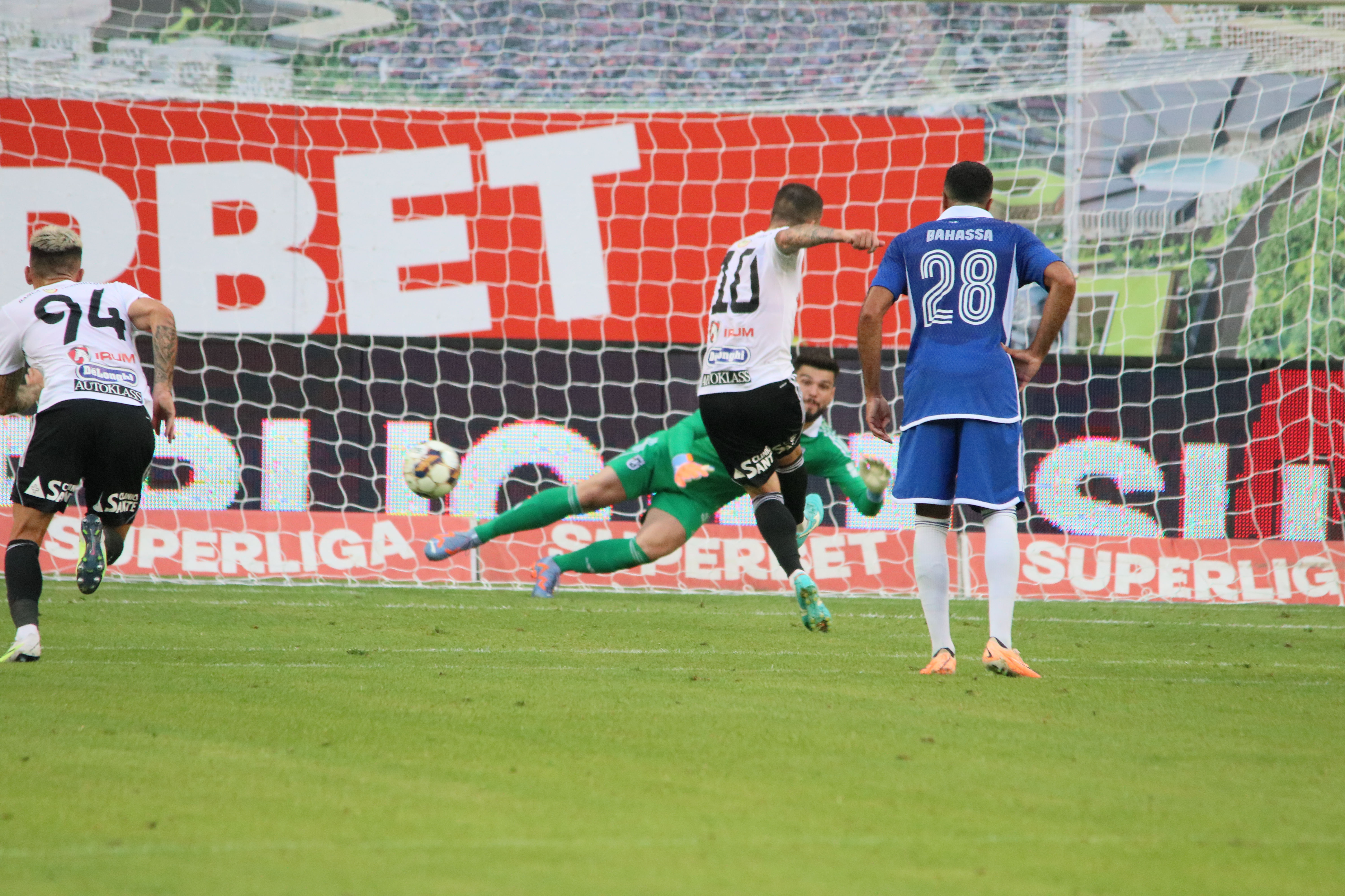 Universitatea Cluj - FCU Craiova, Live Video, 16:00, DGS 1. Elevii lui Sabău, la două puncte de play-off