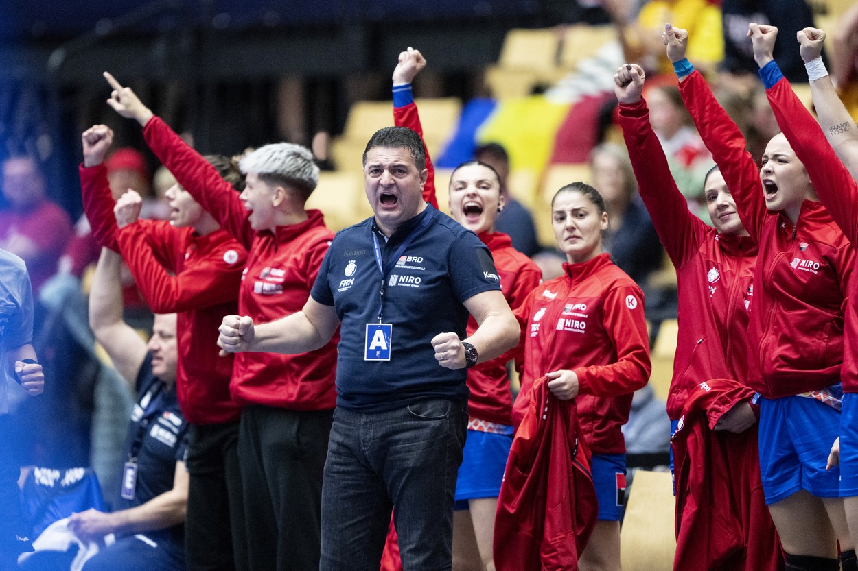 România - Serbia 37-28. Victorie entuziasmantă a ”Tricolorelor” la Campionatul Mondial de handbal feminin