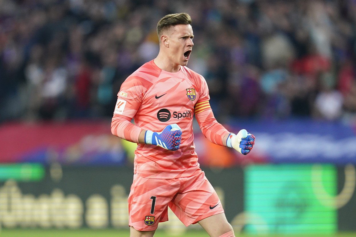 Ter Stegen a fost operat cu succes în Franța și se va întoarce la Barcelona