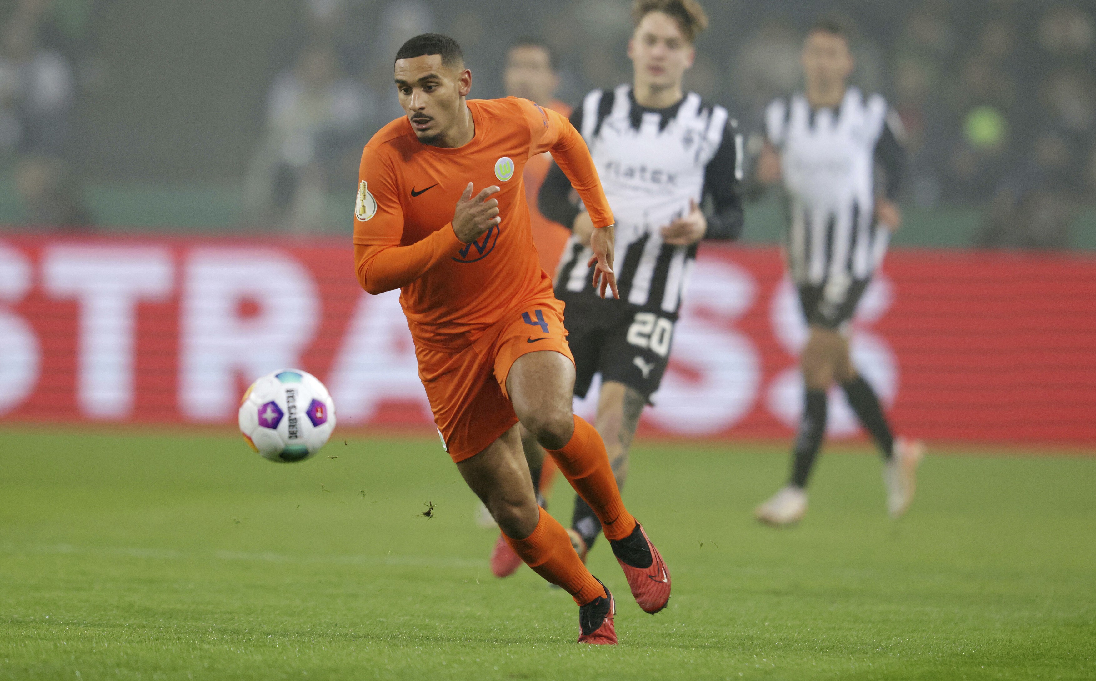 Liverpool i-a găsit înlocuitor accidentatului Joel Matip