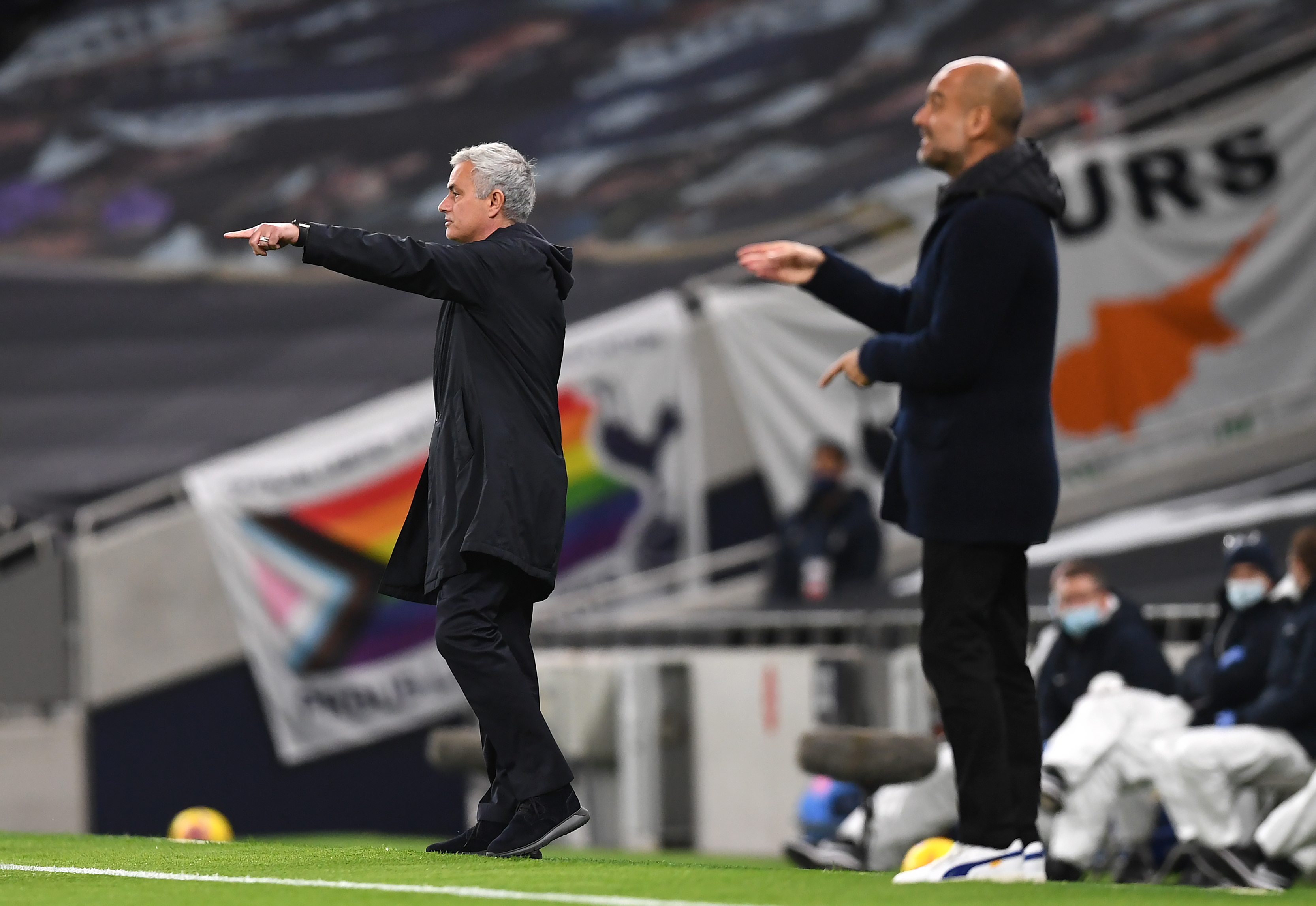 Dorit în Premier League, Jose Mourinho a trimis ”săgeți” către Pep Guardiola