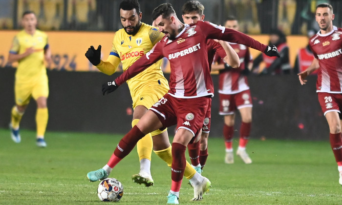 FOTBAL:PETROLUL PLOIESTI-RAPID BUCURESTI, SUPERLIGA SUPERBET (15.12.2023)