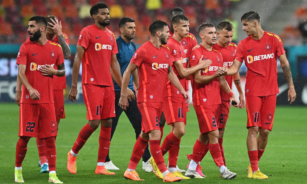 Galerie Foto  Imaginile bucuriei! Ce s-a întâmplat la finalul meciului FCSB  – Hermannstadt 3-0