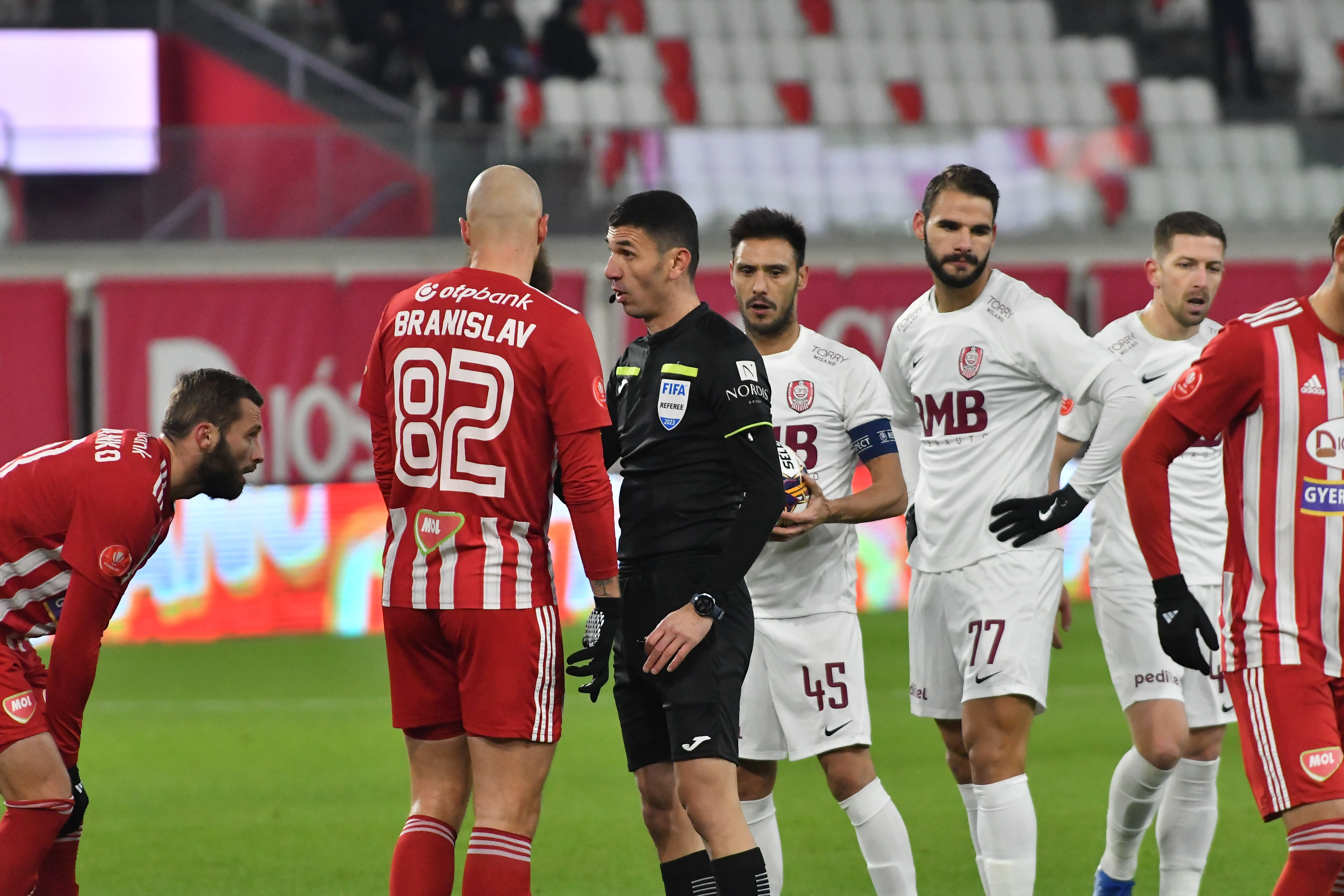 Sepsi - CFR Cluj 0-0, ACUM, pe Digi Sport 1. Cu o victorie, ardelenii urcă pe locul 2