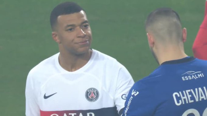 Ce i-a șoptit Mbappe portarului de la Lille, înainte să execute penalty-ul