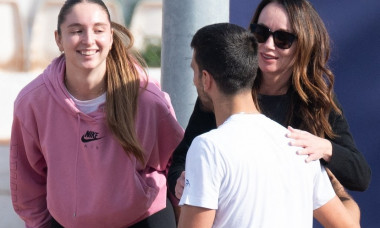 Novak Djokovic seen chatting to some friend in-between training in Marbella