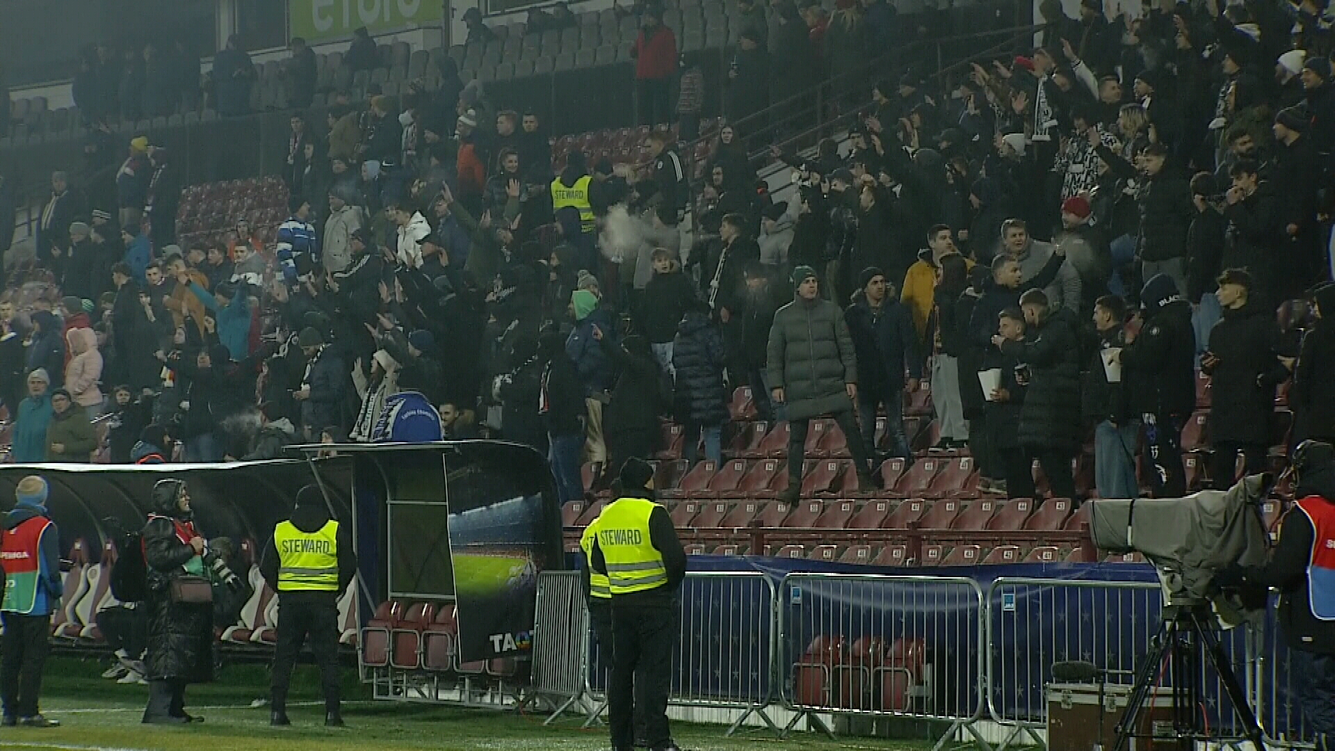 Incidente provocate de suporterii celor de la CFR Cluj, înaintea derby-ului cu U Cluj