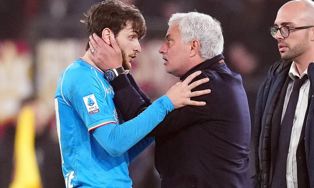 ROME, ITALY - DECEMBER 23: Khvicha Kvaratskhelia of SSC Napoli and Jose Mourinho coach of AS Roma during the Serie A mat