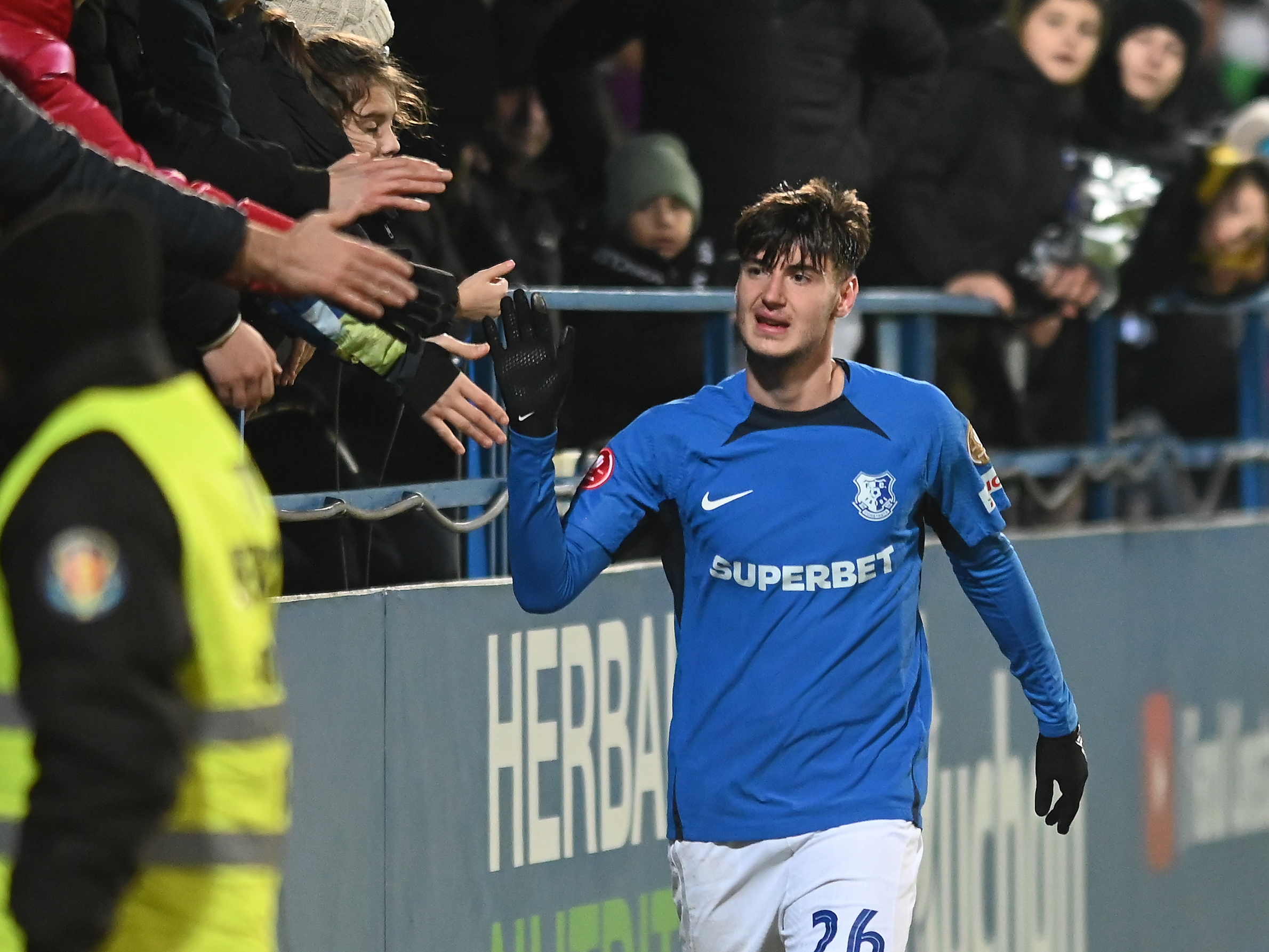 Clubul la care ar urma să fie împrumutat Adrian Mazilu de Brighton