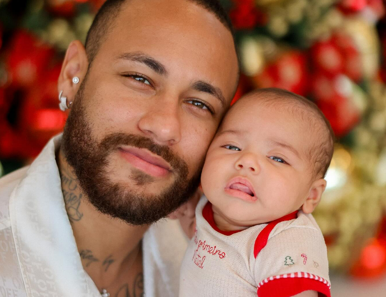Cum au apărut Neymar și Bruna Biancardi în Ajunul Crăciunului. ”Primul pentru prințesa noastră”