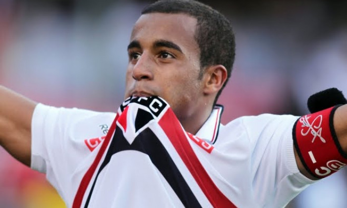 lucas moura