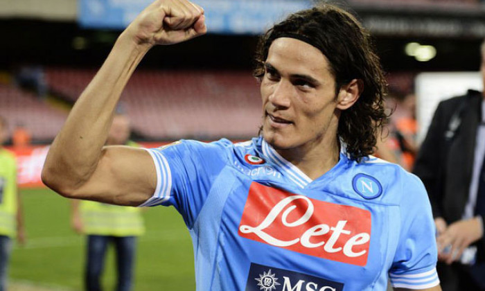 edinson cavani pumnu sus