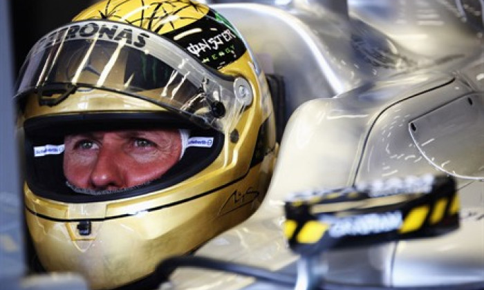 schumacher-gold-helmet 2