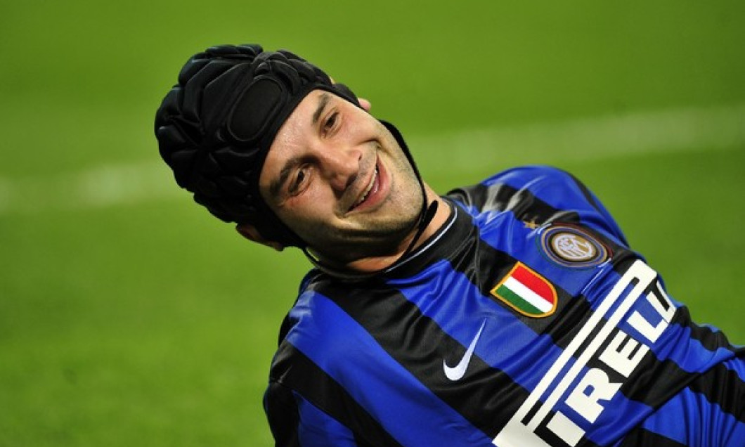chivu-2