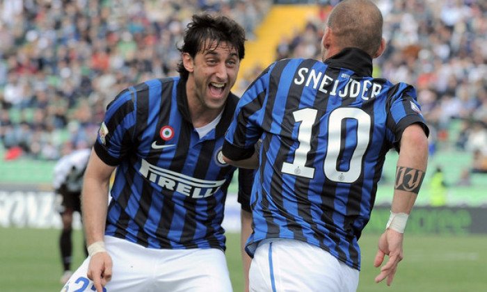 milito sneijder-1