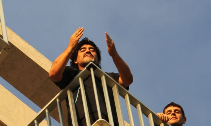 maradona in balcon napoli corriere dello sport