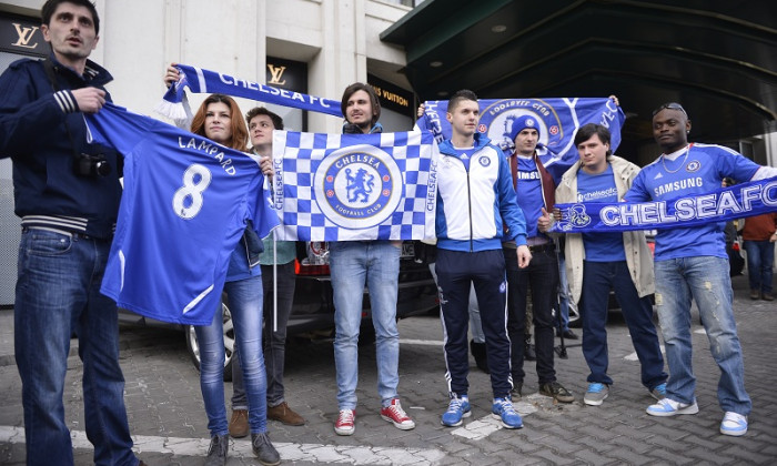 suporteri chelsea la bucuresti MFX