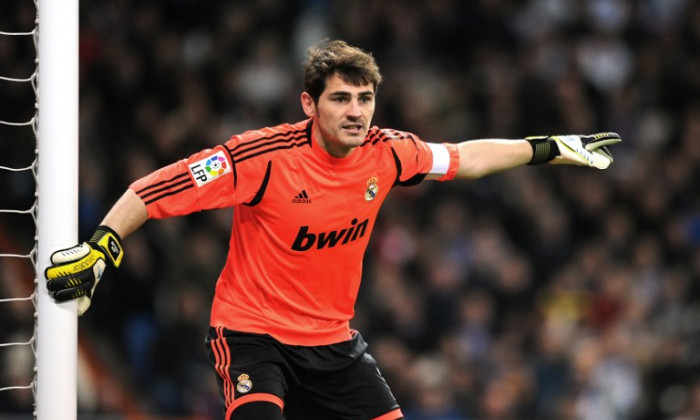 casillas revine