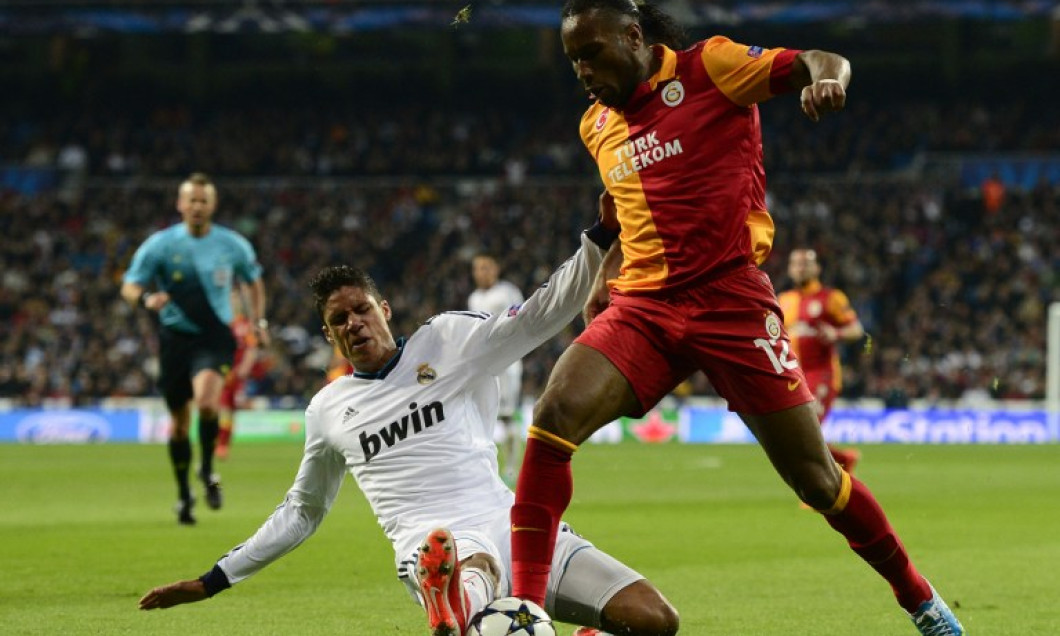 varane il opreste pe drogba real madrid-galatasaray 3-0