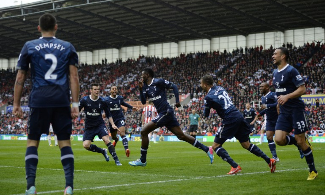 tottenham gol adebayor dempsey