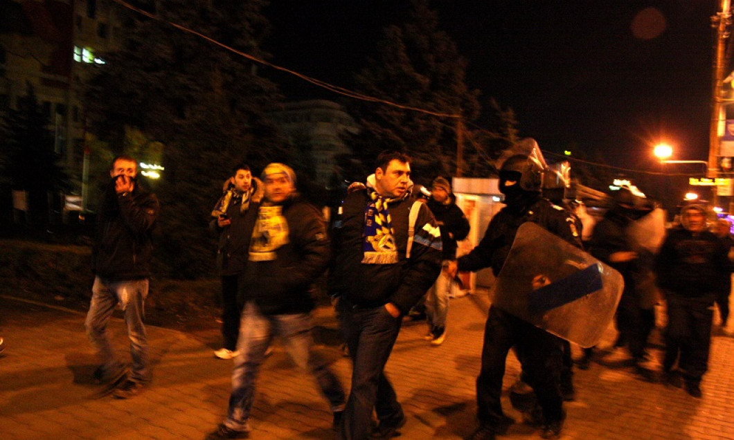 protest petrolul suporteri