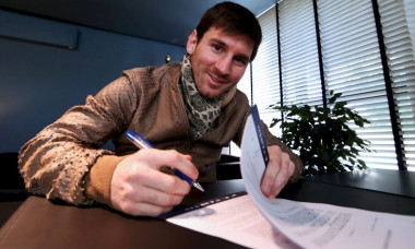 messi contract
