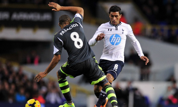 Paulinho Tottenham