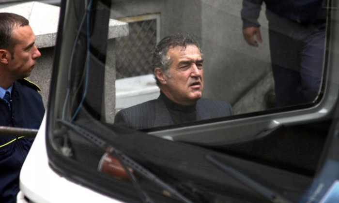 gigi becali masina jandarmi