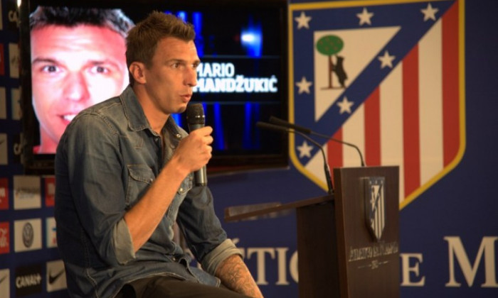 mandzukic atletico microfon