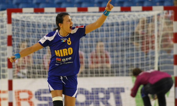 cristina neagu-4