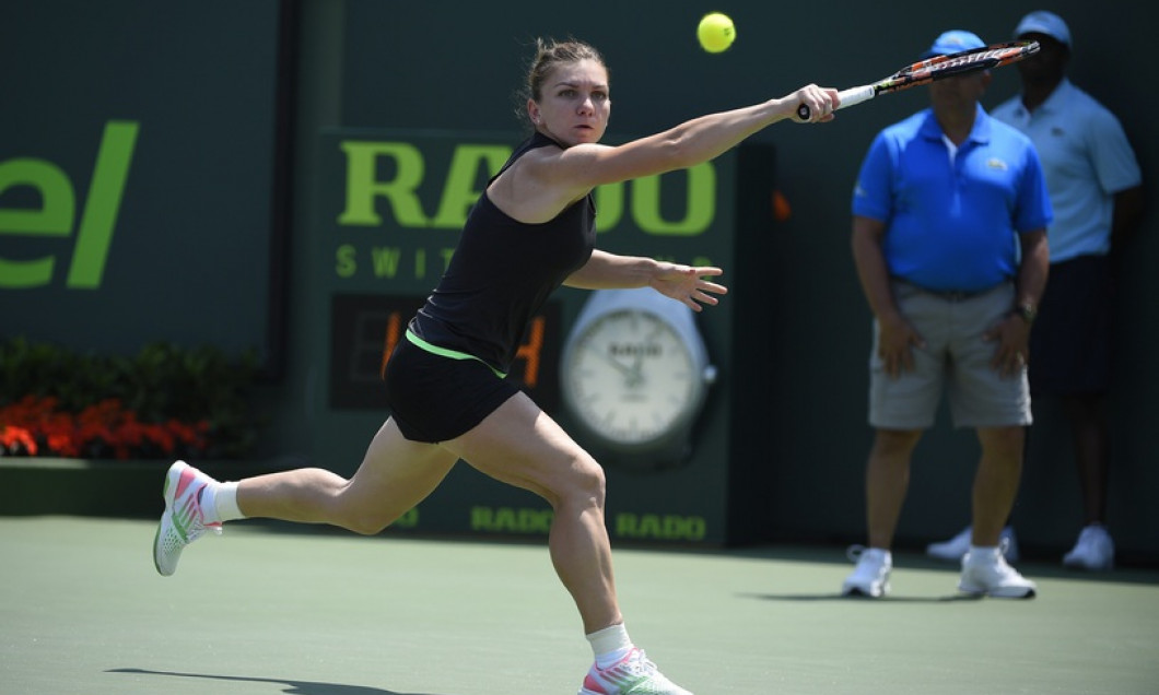 simona halep tenis racheta