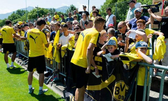 Dortmund jucatori fani