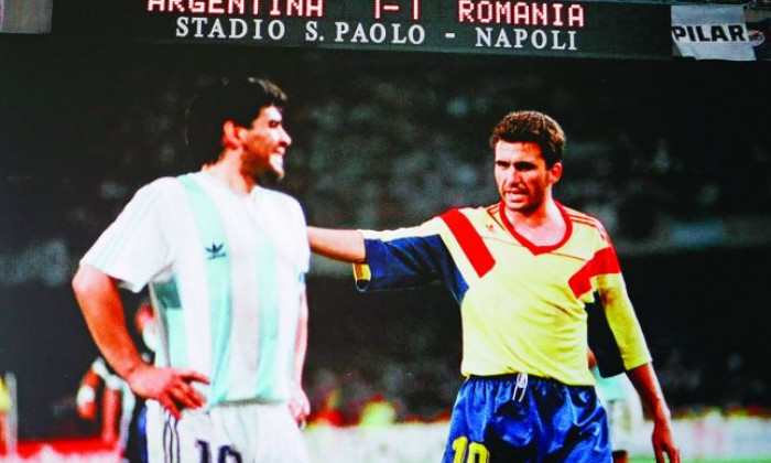 maradona-hagi-cm1990