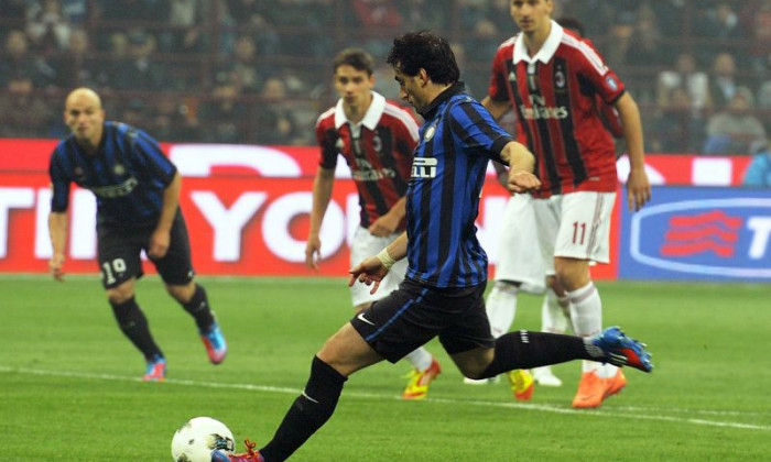 milito milan 2012