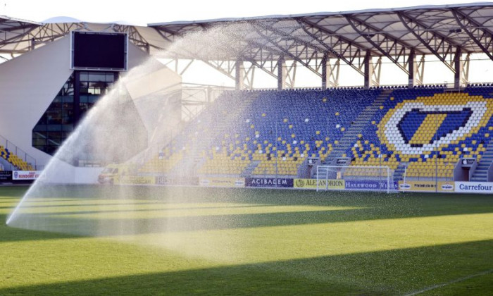 gazon petrolul