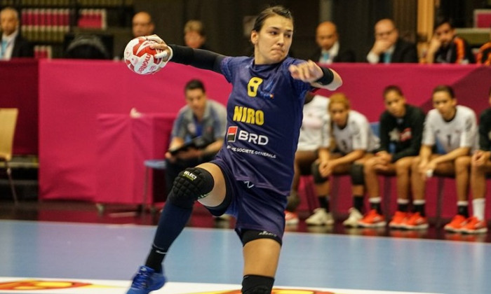 cristina neagu-2