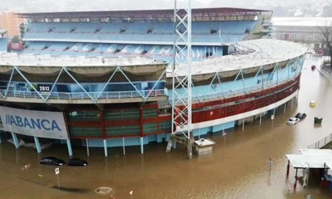 stadion inundat