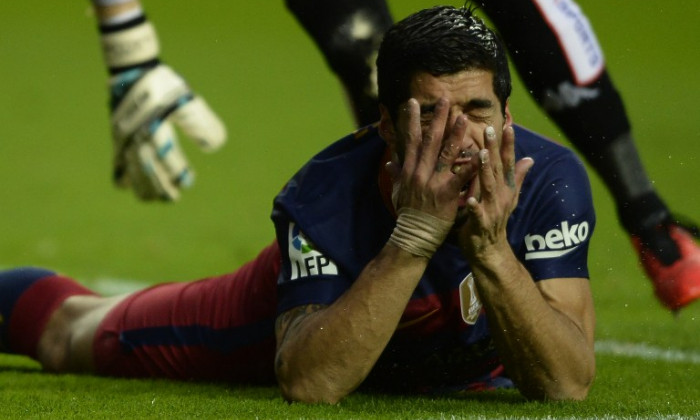 luis suarez ratare penalty