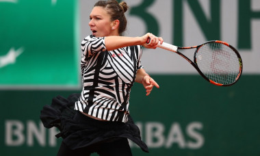 halep stosur-1