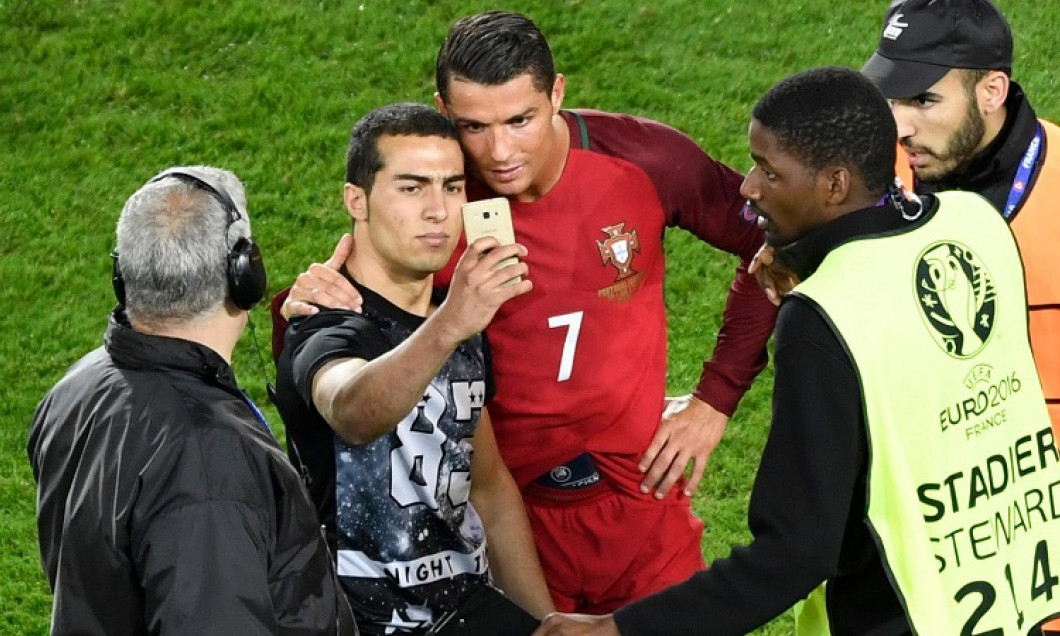 Ronaldo selfie