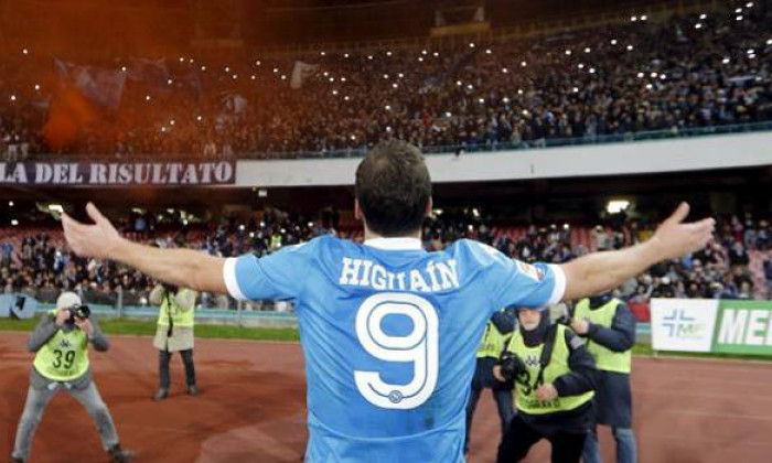 HIGUAIN 1