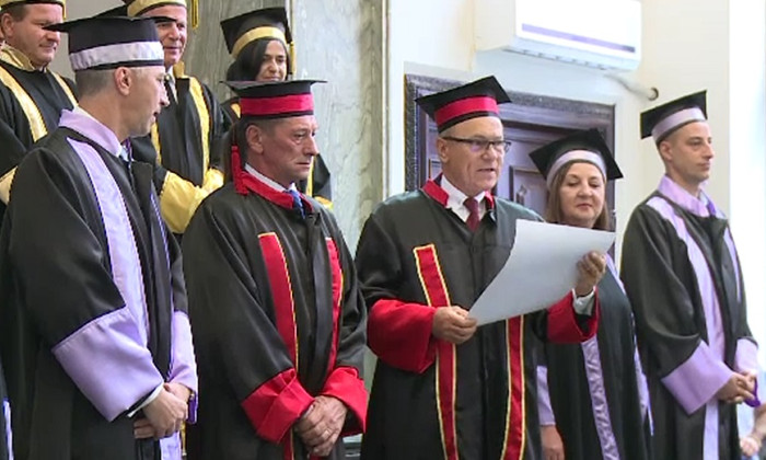 Ivan Patzaichin Doctor Honoris Causa Al Universităţii Naţionale