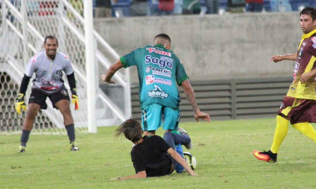 gabriel jesus fault spectator 1
