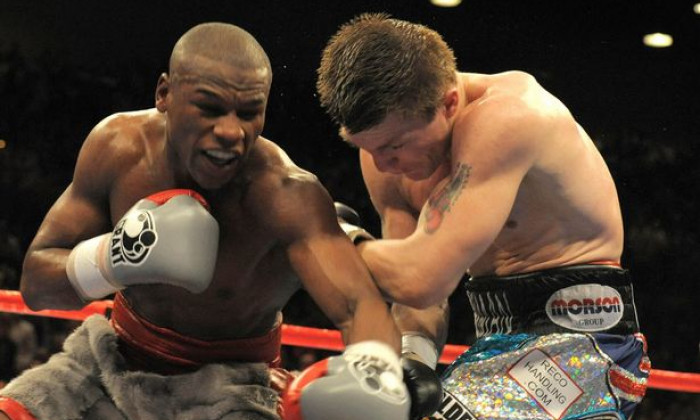 Ricky Hatton vs Floyd Mayweather Jr-