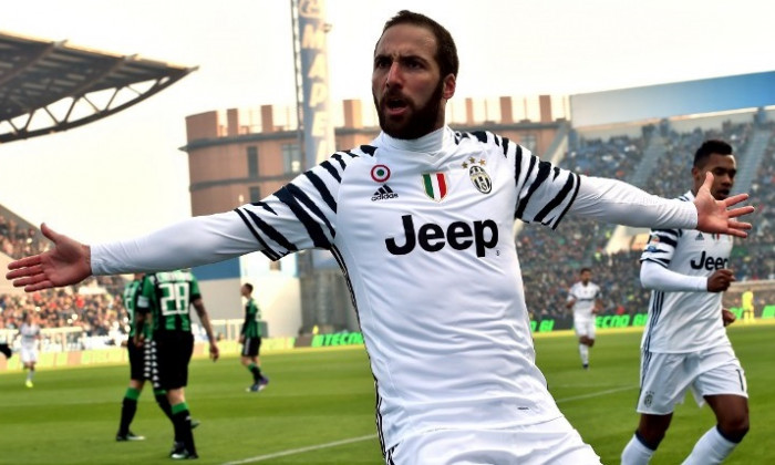 higuain sassuolo juve