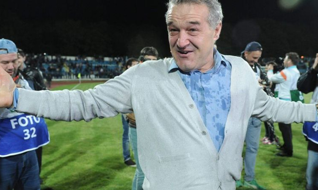 becali fericit