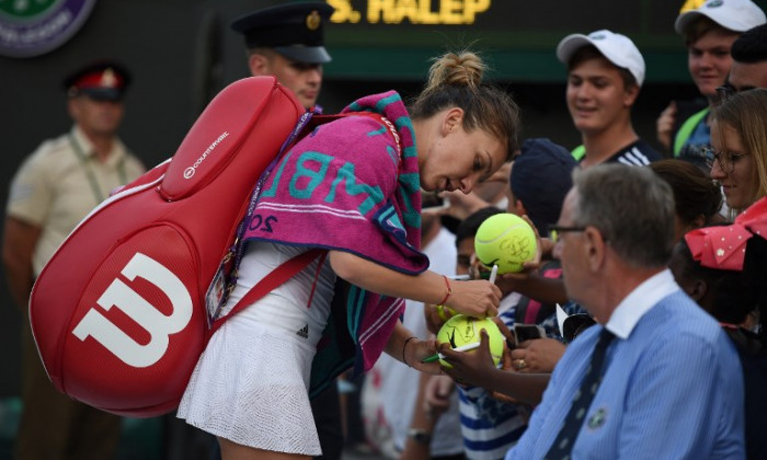 Halep autografe