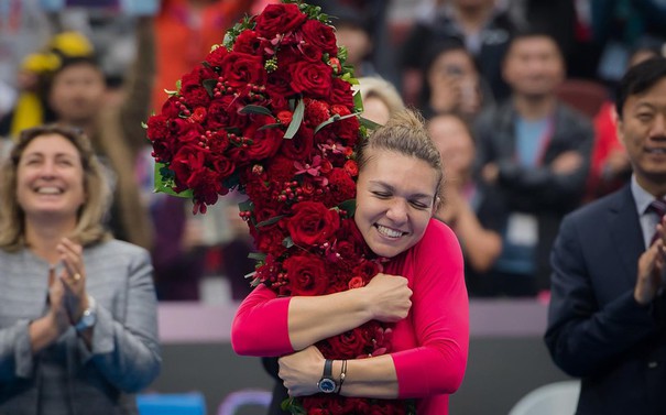 De la primul meci în WTA din 2009, până la marea victorie de la Wimbledon. 100 de fotografii de colecție cu Simona Halep