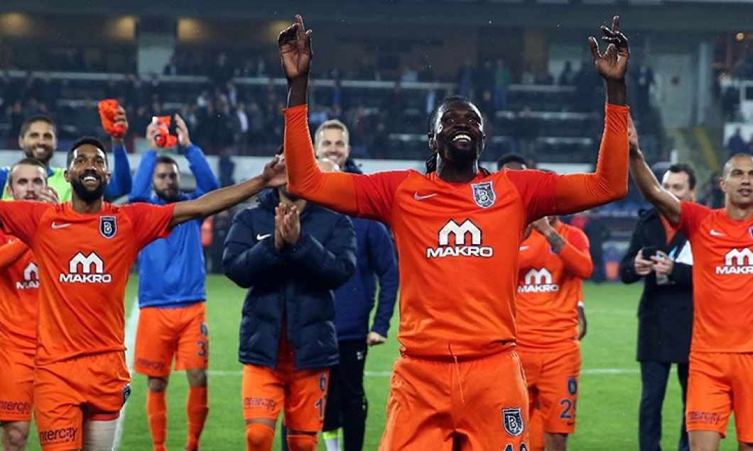basaksehir adebayor