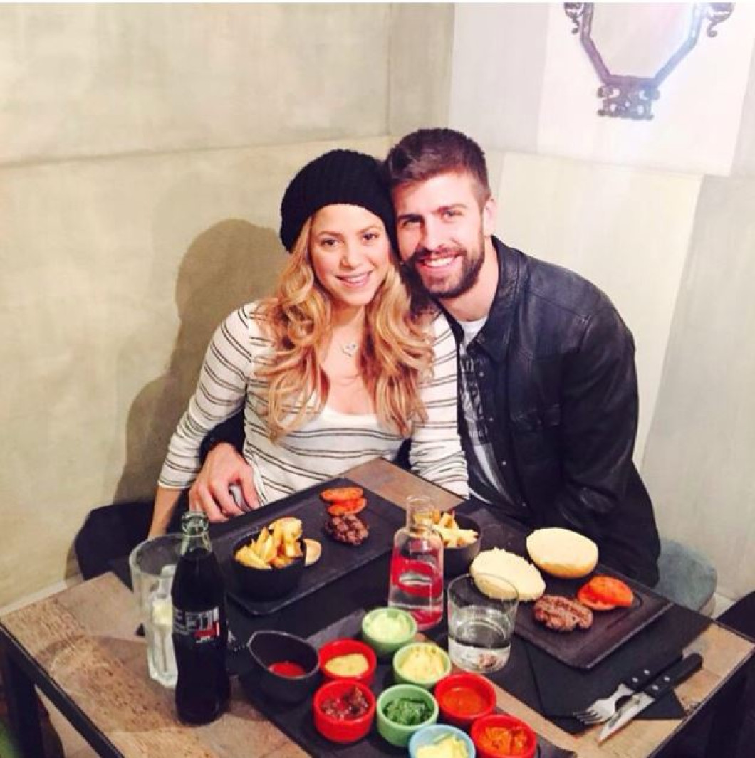 pique shakira yours restaurant fast food barcelona (2)